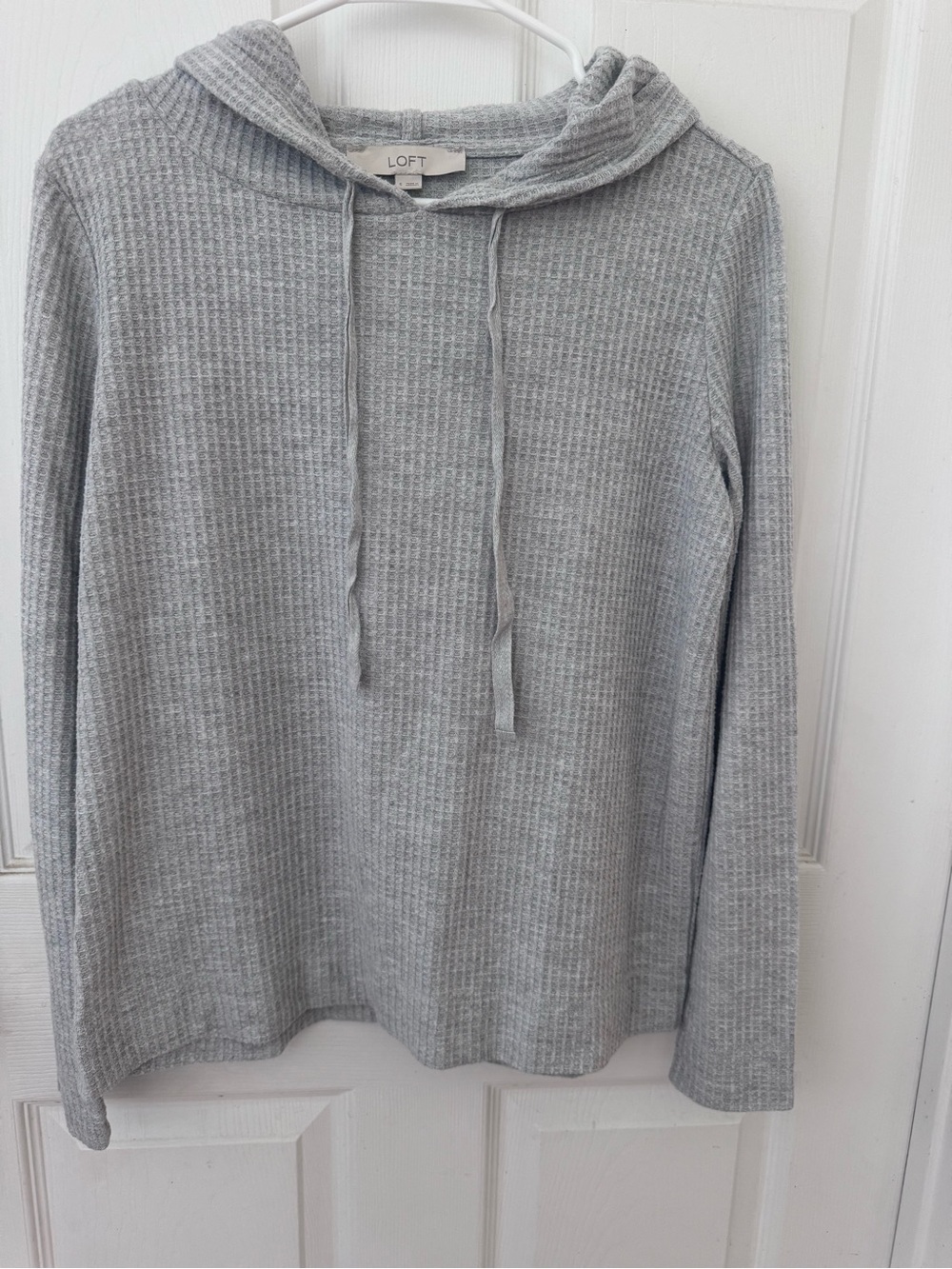 LOFT Women’s Light Gray Waffle-Knit Crewneck Hoodie Sweater-Size Small